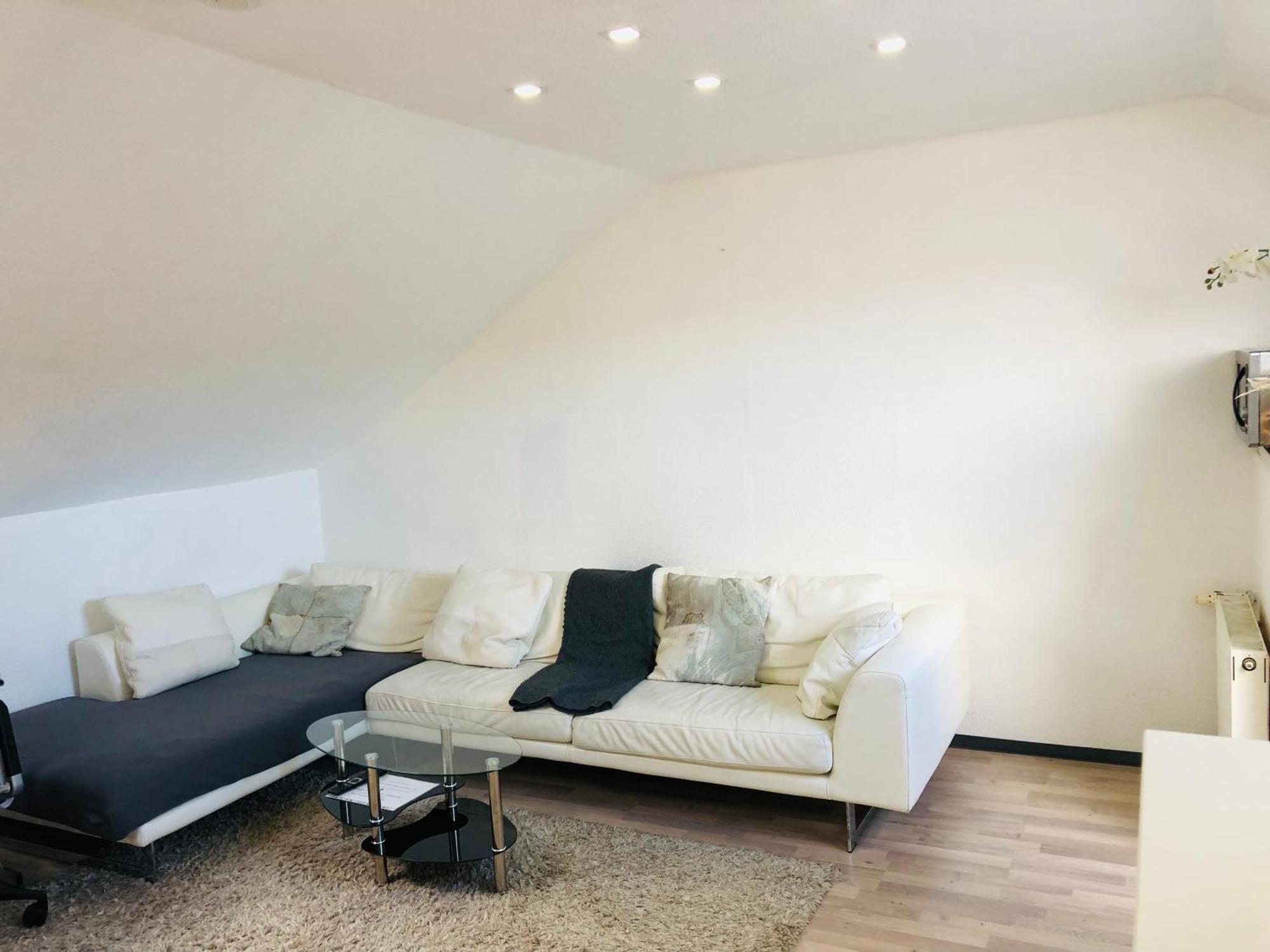Caleva'S Bnb Pforzheim Luaran gambar